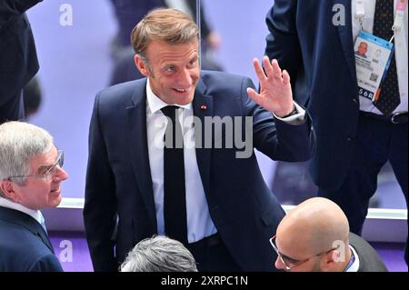 Paris, USA. August 2024. Der französische Präsident Emmanuel Macron nimmt an der Abschlusszeremonie der Olympischen Sommerspiele 2024 im Stade de France am 11. August 2024 in Paris Teil. (Foto: Anthony Behar/SIPA USA) Credit: SIPA USA/Alamy Live News Stockfoto