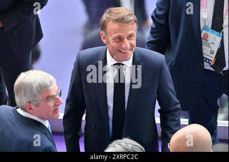 Paris, USA. August 2024. Der französische Präsident Emmanuel Macron nimmt an der Abschlusszeremonie der Olympischen Sommerspiele 2024 im Stade de France am 11. August 2024 in Paris Teil. (Foto: Anthony Behar/SIPA USA) Credit: SIPA USA/Alamy Live News Stockfoto