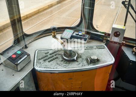 Fahrerhaus im Inneren der Blackpool Tram 718 Stockfoto