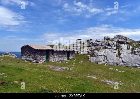 Shepherd's Hütte im Urkiola Naturpark. Baskenland. Spanien Stockfoto