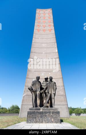 Nationale Mahn- und Gedenkstätte Sachsenhausen erbaut 1961 im NS-Konzentrationslager Sachsenhausen ( Stockfoto