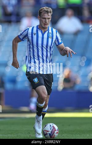 Sheffield, Großbritannien. August 2024. Svante Ingelsson von Sheffield Wednesday mit dem Ball während des Sky Bet Championship Matches Sheffield Wednesday vs Plymouth Argyle in Hillsborough, Sheffield, Vereinigtes Königreich, 11. August 2024 (Foto: Mark Cosgrove/News Images) in Sheffield, Vereinigtes Königreich am 11. August 2024. (Foto: Mark Cosgrove/News Images/SIPA USA) Credit: SIPA USA/Alamy Live News Stockfoto