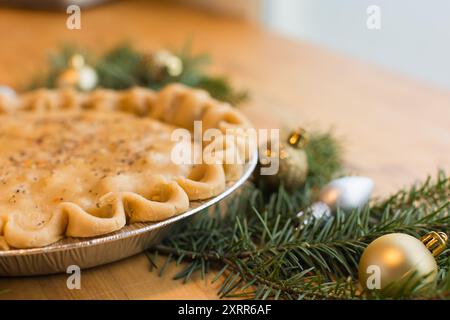 Gefluteter Rand eines Urlaubskuchens Stockfoto