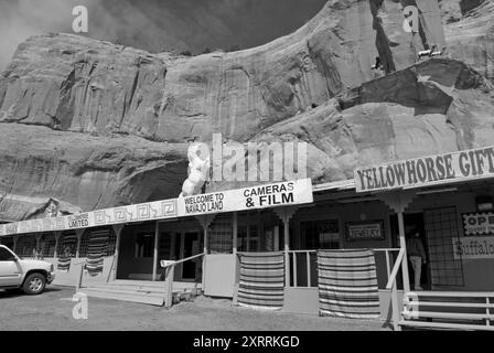 Navajo Land und Yellowhorse Trading Post, New Mexico, USA. Ein historischer Handelsposten, der die Kultur und das Erbe der Navajo zeigt. Stockfoto