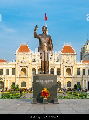 Ho-Chi-Minh-Statue und Rathaus, Saigon, Vietnam Stockfoto