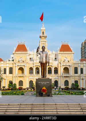 Ho-Chi-Minh-Statue und Rathaus, Saigon, Vietnam Stockfoto