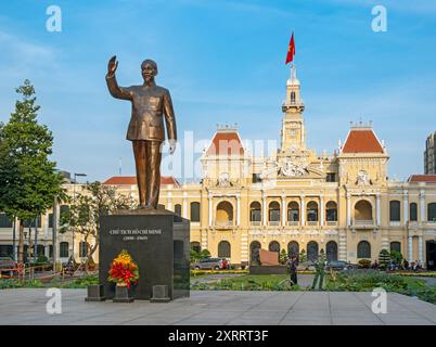 Ho-Chi-Minh-Statue und Rathaus, Saigon, Vietnam Stockfoto