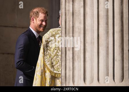 London, UK, 08. Mai 2024. Prinz Harry, der Herzog von Sussex, nimmt an der 10-jährigen Jubiläumsfeier und dem Dankesgottesdienst in St. Paul's Cathedr Teil Stockfoto