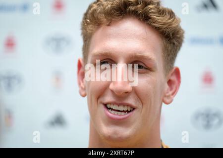 Empfang der Deutschen Olympia Mannschaft 2024 in Köln Schwimmer Lukas Mertens im Portrait beim Empfang der Deutschen Olympia Mannschaft 2024 im Köln Rathaus Köln, 12.08.2024 Köln Nordrhein-Westfalen Deutschland *** Empfang der Deutschen Olympischen Mannschaft 2024 in Köln Schwimmer Lukas Mertens im Porträt beim Empfang der Deutschen Olympischen Mannschaft 2024 im Kölner Rathaus Köln, 12 08 2024 Köln Nordrhein-Westfalen Deutschland Stockfoto