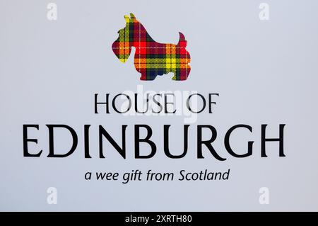 House of Edinburgh Schild mit einem schottischen Schottenhund-Logo. Stockfoto