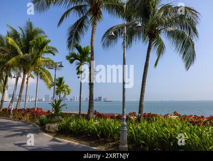 Eastern & Oriental Hotel Gardens on the Sea, Penang Island, George Town, Malaysia Stockfoto