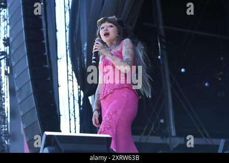 Milton Keynes, Großbritannien. August 2024. MILTON KEYNES, ENGLAND – 11. AUGUST: Jazmin Bean tritt am 11. August 2024 auf dem Bludfest in Milton Keynes auf. CAP/MAR © MAR/Capital Pictures Credit: Capital Pictures/Alamy Live News Stockfoto