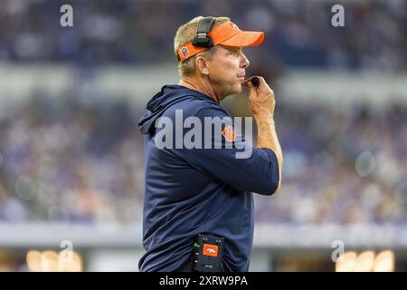 11. August 2024: Denver Broncos-Cheftrainer Sean Payton während des Vorsaisonspiels gegen die Indianapolis Colts im Lucas Oil Stadium in Indianapolis, Indiana. John Mersits/CSM. Stockfoto