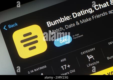 OSTRAVA, TSCHECHIEN - 27. JULI 2024: App Store mit Bumble-Dating-App wird installiert Stockfoto