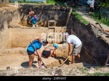 Woronesch, Russland - 2. August 2023: Archäologische Ausgrabungen im Dorf Kostenki, Region Woronesch Stockfoto