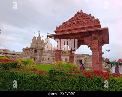 AMBE Gaon, Pune, Indien, 11-08-2024, BAPS Shri Swaminarayan Mandir, Hindutempel. Stockfoto