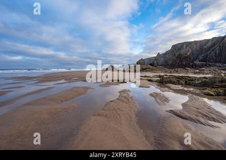 Sandymouth Bay in North West Cornwal zur besten Tageszeit Stockfoto