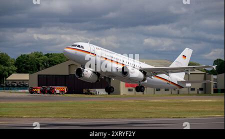 Deutsche Luftwaffe, Airbus, A319OH VIP-Transport, Abfahrt am Abflugtag am Royal International Air Tattoo Stockfoto