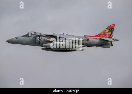 Spanische Marine, AV-8B Harrier, Abfahrt am Abflugtag am Royal International Air Tattoo Stockfoto