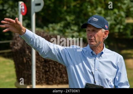 Stamford, Großbritannien. August 2024. Der Designer Derek Di Grazia des Defender Burghley Cross Country Course, der vor der Veranstaltung im Vorfeld des Media Day im Vorfeld der Defender Burghley Horse Trials 2024 auf dem Gelände von Burghley House in Stamford, Lincolnshire, England, Großbritannien stattfand. Quelle: Jonathan Clarke/Alamy Live News Stockfoto