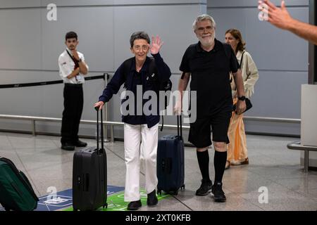 Porto, Portugal. August 2024. Olympiasiegerin Rosa Mota bei Ankunft am Flughafen Francisco Sá Carneiro in Porto gesehen. Quelle: SOPA Images Limited/Alamy Live News Stockfoto