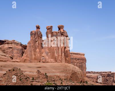 Die Felsformationen, bekannt als die drei Tratps im Arches National Park. Utah. USA Stockfoto