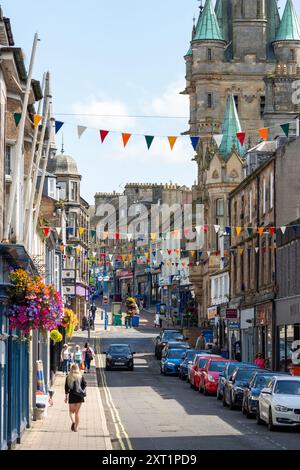 Bridge Street Dunfermline an einem Sommertag Stockfoto