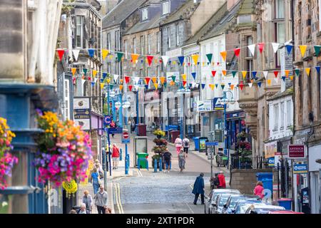 Bridge Street Dunfermline an einem Sommertag Stockfoto