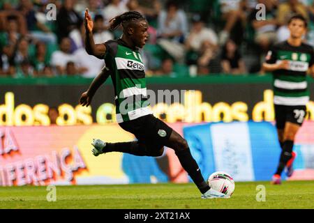 Lissabon, Portugal. August 2024. Geovany Quenda (Sporting CP) wurde während des Liga Portugal Spiel zwischen den Teams Sporting CP und Rio Ave FC bei Estadio Jose Alvalade gesehen. Sporting CP gewann 3-1 (Foto: Maciej Rogowski/SOPA Images/SIPA USA) Credit: SIPA USA/Alamy Live News Stockfoto