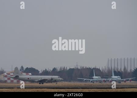 Ein Lockheed P-3C Orion Maritime Aufklärungsflugzeug mit der japanischen Maritime Self Defence Force (JMSDF) auf dem NAF Atsugi Luftwaffenstützpunkt in Kanagawa, Japan. Stockfoto