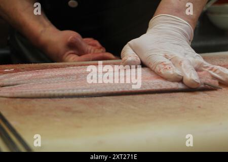 Kochszene mit japanischer Küche (Aal Bowl) in Tokio, Japan Stockfoto