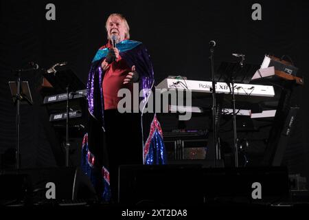 Rick Wakeman tritt auf der Cropredy Convention in Cropredy, Großbritannien, auf. August 2024 Stockfoto