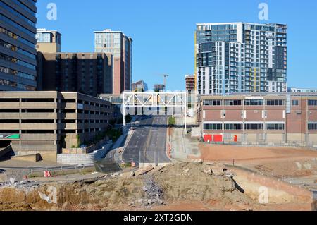 Ein neuer Abschnitt der Cogswell Street, der im Rahmen des Cogswell Interchange Sanierungsprojekts in der Innenstadt von Halifax, Nova Scotia, Kanada, gebaut wurde Stockfoto