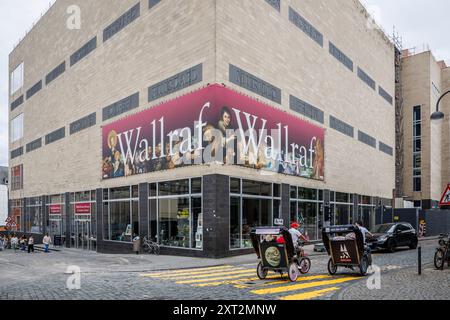 Wallraf-Richartz-Museum & Fondation Corboud in der Altstadt, touristische Stadtrundfahrt in Radrikschas, Köln, Deutschland. Wallraf-Richartz-Mus Stockfoto