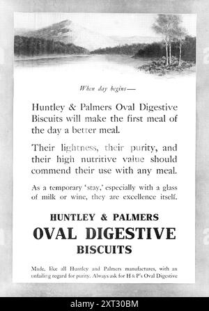 Huntley &amp; Palmers Oval Digestive Biscuits, 1909. „Wenn der Tag beginnt – Huntley &amp; Palmers Oval Digestive Biscuits machen die erste Mahlzeit des Tages zu einer besseren Mahlzeit. Ihre Leichtigkeit, ihre Reinheit und ihr hoher Nährwert sollten ihre Verwendung zu jeder Mahlzeit empfehlen. Als vorübergehender „Aufenthalt“, vor allem mit einem Glas Milch oder Wein, sind sie selbst hervorragend. Hergestellt, wie alle Manufakturen von Huntley und Palmers, mit einem unfehlbaren Respekt für Reinheit. Fragen Sie immer nach H&amp; P's Oval Digestive“. Aus Illustrated London News, 1909. Stockfoto