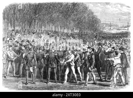 Das Begräbnis von Victor Noir: Das Volk, das die Nationalgarde in den Champs &#xc9;Lys&#xe9;es bejubelt, [Paris], 1870. Am 11. Januar 1870 wurde Noir, ein Journalist der Zeitung Marseillaise, von Prinz Pierre Bonaparte, einem Cousin des Kaisers Napoleon III. Erschossen und getötet. wo die Nationalgarde von den versammelten Bürgern herzlich bejubelt wurde für ihr Auftreten in der Sache des Friedens und gut order...it war befürchtet worden, dass irgendein Bruch des Friedens, was zu einer sanguinösen Konfl führte Stockfoto