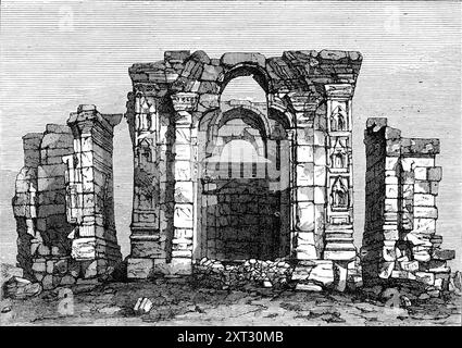 Indische Architektur: Tempel von Marttand, oder die Sonne, Kaschmir, (Hindu, 490-555), 1870. Gravur einer Fotografie, die für die archäologische Untersuchung der Nordwestprovinzen von Mr. Burke, von Peshawur... des Tempels des Marttand oder der Sonne gemacht wurde (Blick nach Osten, 490-555)... Wie man beobachten kann, hat dieses Gebäude viel Verfall erlitten, und es gibt nur wenige Hinweise auf die ursprüngliche Ornamentik an der Außenseite... bis in den letzten drei Jahren die feine monumentale Architektur, die in ganz Indien zu finden ist, von der [britischen] Regierung A völlig vernachlässigt wurde Stockfoto