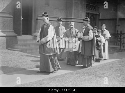 Kardinal Farley, 29.9.1914. Er kehrte aus Rom zurück, wo er am päpstlichen Konklave teilnahm, um den neuen Papst zu wählen. Stockfoto