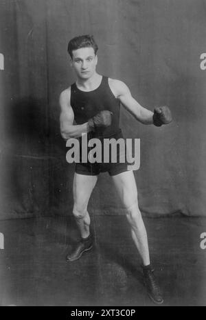 Charley White, zwischen 1910 und 1915. Zeigt den Chicagoer Boxer Charley White (1891–1959), der als Charles Anchowitz in Liverpool geboren wurde. Stockfoto