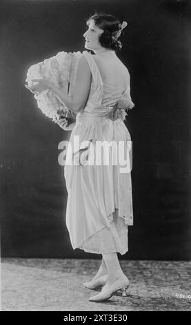 Roberta Arnold, zwischen 1915 und 1920. Stockfoto