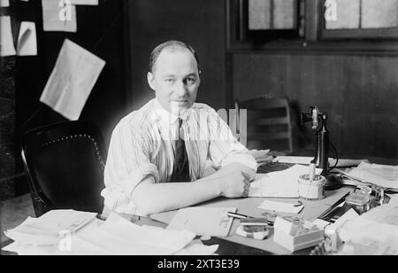 Roscoe Conkling, zwischen 1915 und 1920. Zeigt den stellvertretenden Generalstaatsanwalt Roscoe Conkling, der 1917 während des Ersten Weltkriegs an der Vorbereitung der New York City Draft Boards arbeitete Stockfoto