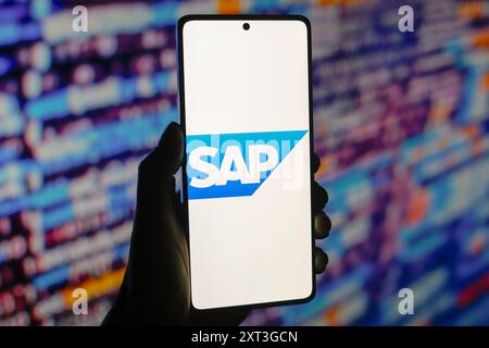 Paraguay. August 2024. In dieser Abbildung wird das SAP-Logo auf einem Smartphone-Bildschirm angezeigt. (Foto von Jaque Silva/SOPA Images/SIPA USA) *** ausschließlich für redaktionelle Nachrichten *** Credit: SIPA USA/Alamy Live News Stockfoto