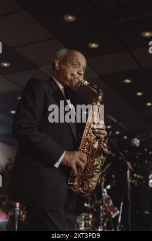 Benny Carter, The Jazz Inn Party All Star Big Band, Nordwijk, Niederlande, 1989. Stockfoto