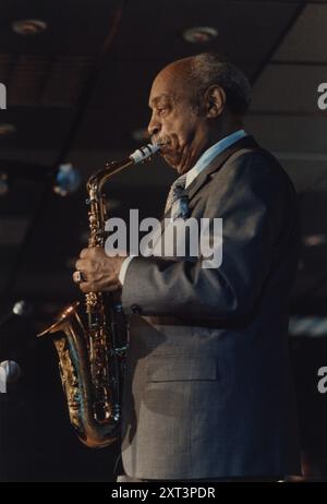 Benny Carter, The Jazz Inn Party All Star Big Band, Nordwijk, Niederlande, 1989. Stockfoto