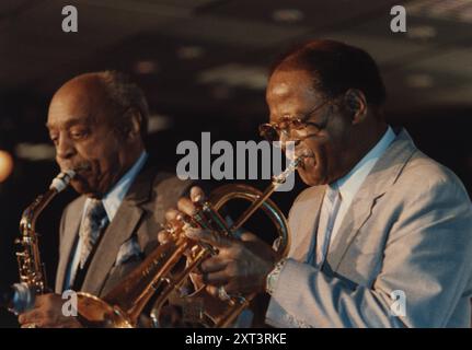 Benny Carter und Clark Terry, The Jazz Inn Party All Star Big Band Nordwijk, Niederlande, 1989. Stockfoto