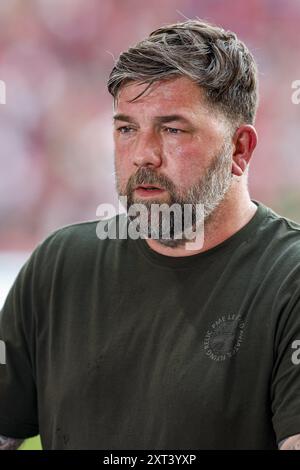 ENSCHEDE, 13-08-2024 , Stadion de Grolsch Veste, Fußball, UEFA Champions League, Qualifikation, Saison 2024 / 2025, während des Spiels FC Twente - Salzburg, Theo Janssen Stockfoto