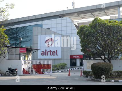 INDIEN, Chandigarh, der Masterplan der in Sektoren geteilten Stadt wurde vom schweizerisch-französischen Architekten Le Corbusier im 1950", Sektor 29 C, Rajiv Gandhi Chandigarh Technology Park, IT-Hub, Airtel-Mobilfunk-Firmenkomplex erstellt Stockfoto