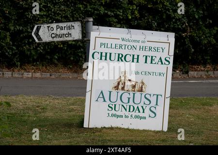 Kirche Teeschild, Pillerton Hersey, Warwickshire, England, Großbritannien Stockfoto