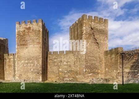 Smederevo, serbische Festung im Sommer mit Panoramablick Stockfoto