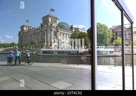 Berlin, Deutschland - 3. August 2024: Der Deutsche Bundestag ist der nationalparlament der Bundesrepublik Deutschland. Stockfoto